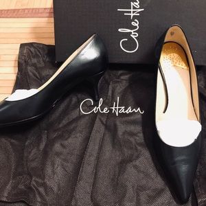 Cole Haan Fiona Low Air Pump. Black calf. Size 7B